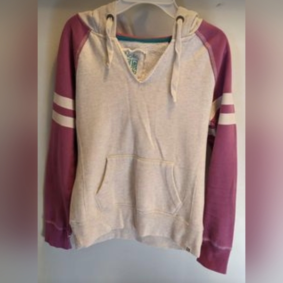 Nollie Girls Youth Cotton Blend Sweatshirt W/Warm Hood, Cangaroo Pocket. Sz XS - Picture 1 of 8
